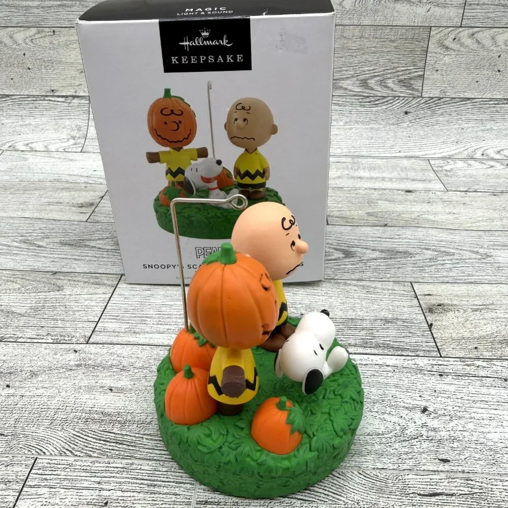 Brand New 2022 Hallmark Peanuts Snoopy's Scarecrow Shenanigans- works - Picture 4 of 5